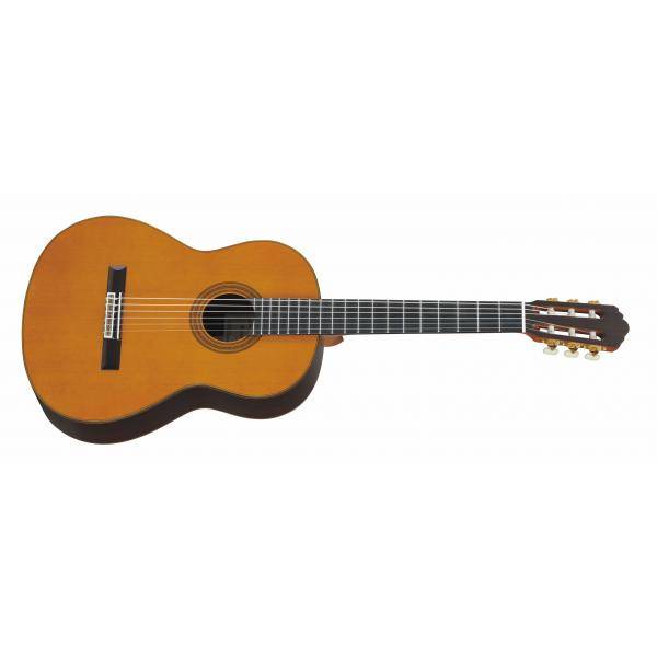 Yamaha GC32C Natural Cedar Top  Guitarra Clásica