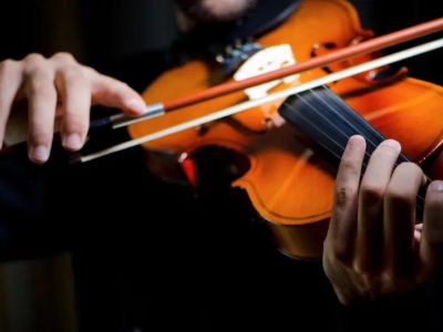 las mejores marcas de violines para principiantes portada